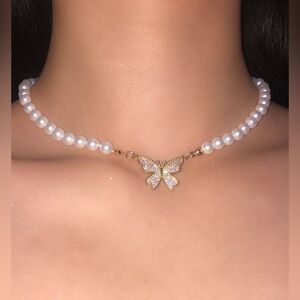 NEW Choker pave & gold 🦋 butterfly pearl necklace